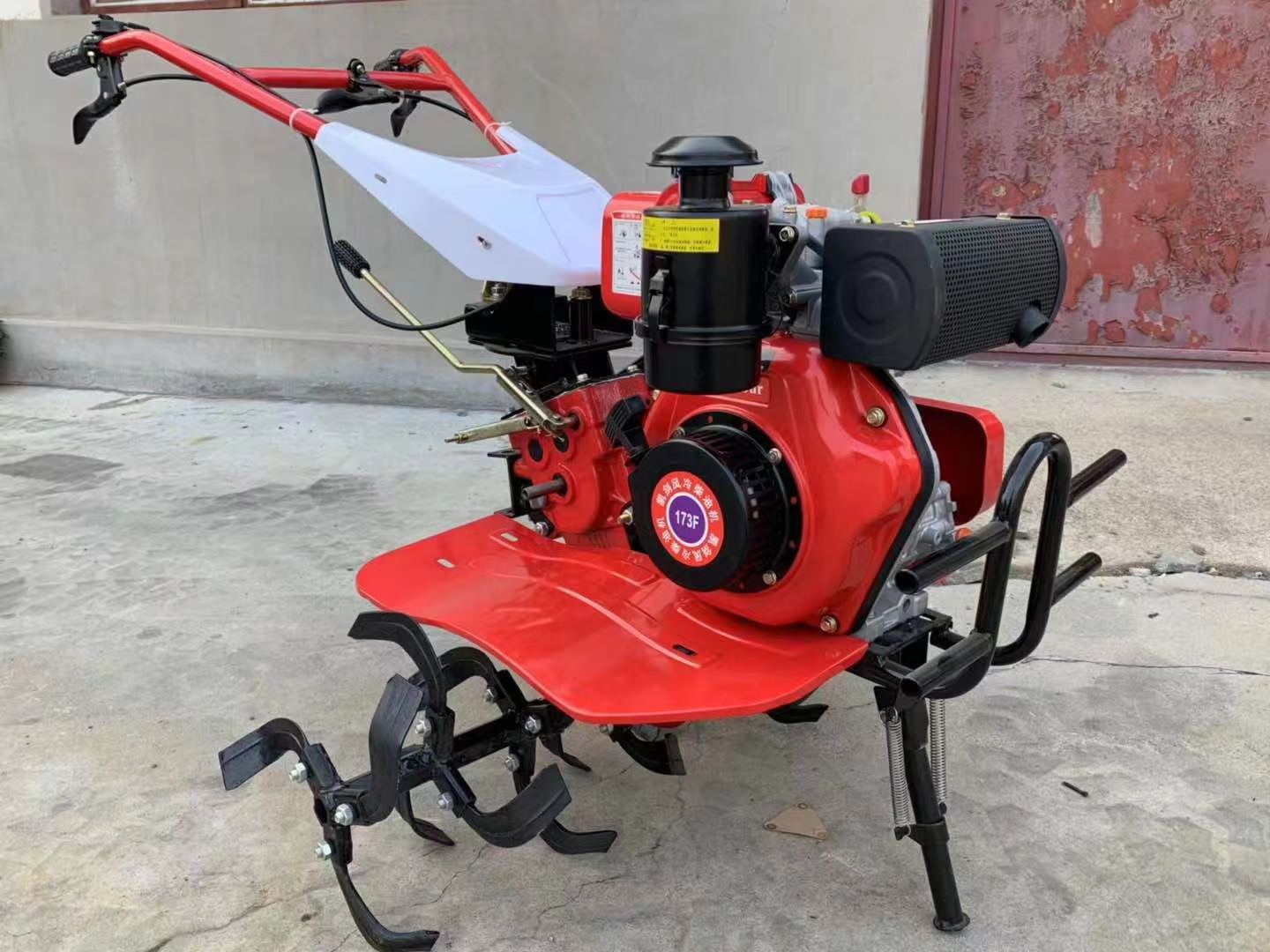 高生産性で長寿命のオールギア式マイクロ耕運機、丘陵地や果樹園 - Farming Agriculture Jobs のレビューと価格